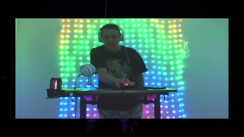 Moose noodles online show from March 31, 2:30 am