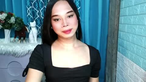 Mikay online show from August 11, 10:39 am