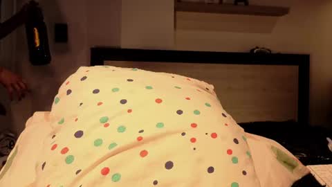 bumblubee online show from July 16, 8:53 pm