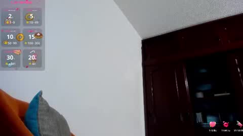 bunny_chloe online show from August 4, 9:39 am