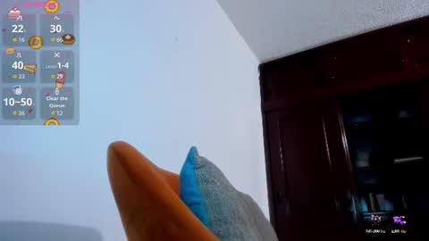 bunny_chloe online show from August 12, 5:54 am