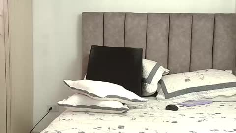 bunny_swtt online show from August 4, 10:34 am