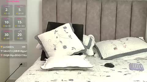 bunny_swtt online show from August 5, 9:51 am