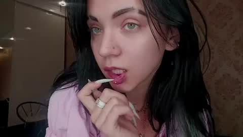 Bunnyaurielle online show from August 14, 3:26 pm