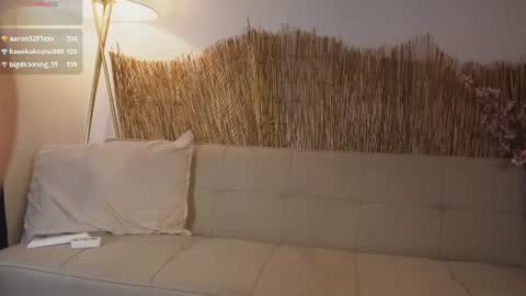 bunnycute_shy online show from August 3, 7:43 pm