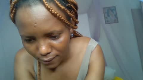 bunnydiva_ online show from July 29, 6:42 am