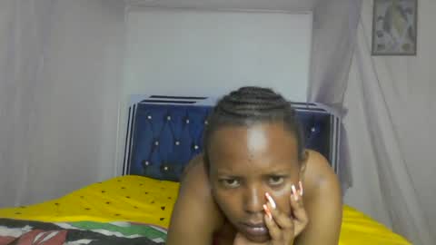 bunnydiva_ online show from August 8, 3:17 am