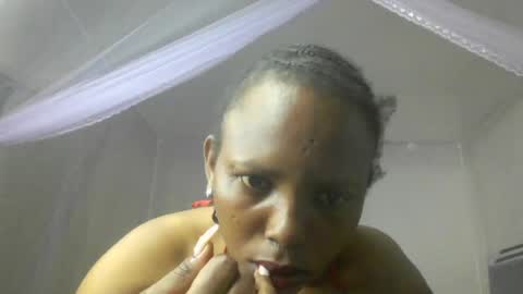bunnydiva_ online show from August 10, 7:43 am
