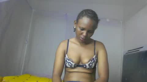 bunnydiva_ online show from August 11, 10:39 am
