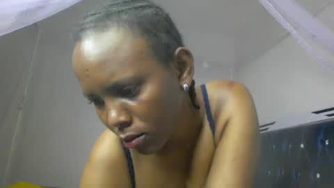 bunnydiva_ online show from August 15, 6:06 am