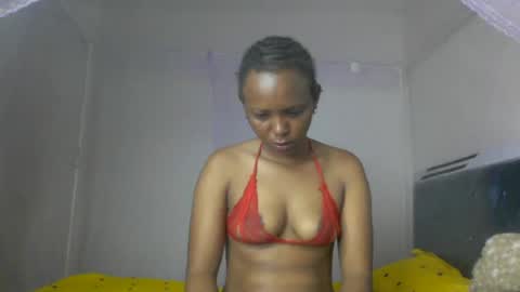 bunnydiva_ online show from August 16, 2:37 am