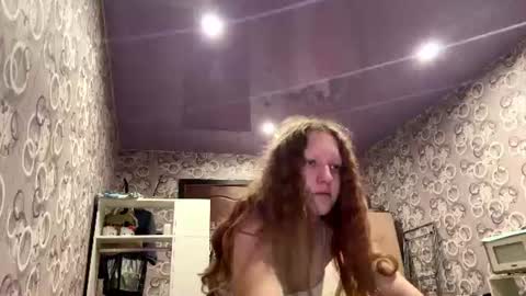 Molly online show from August 9, 7:15 pm