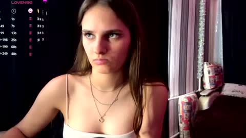 Bella online show from August 15, 1:37 pm