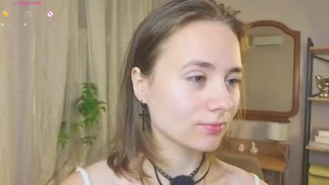 Lizy online show from August 10, 7:59 pm