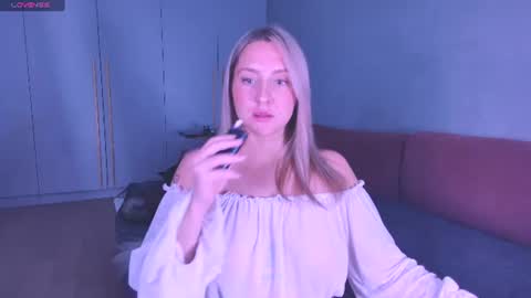 Lissa online show from July 6, 10:35 pm