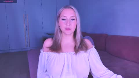Lissa online show from July 12, 7:09 pm