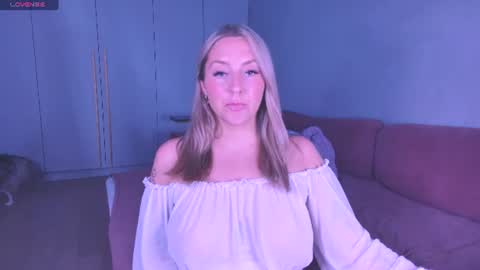 Lissa online show from July 12, 8:15 pm