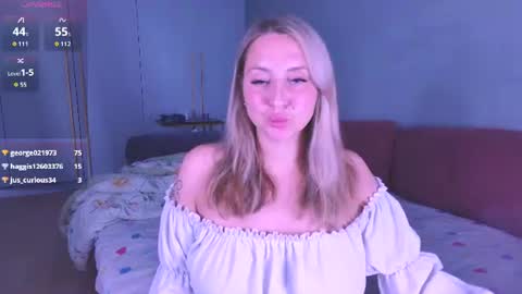 Lissa online show from July 31, 8:14 pm