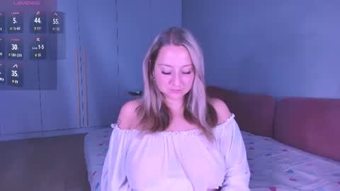 Lissa online show from August 11, 8:11 pm