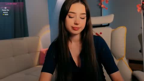 Amelia online show from August 10, 10:05 am