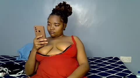 busty_kenzi online show from July 30, 7:42 pm