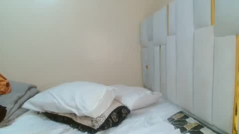 busty_mellons69 online show from August 4, 12:46 pm