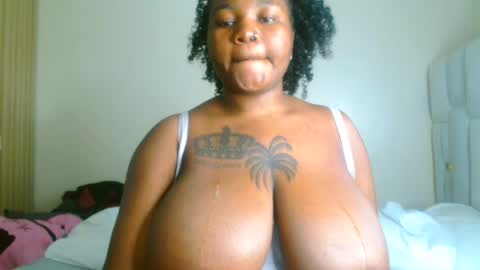 busty_mellons69 online show from August 12, 8:22 pm