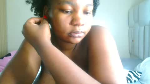 busty_mellons69 online show from August 13, 7:33 am