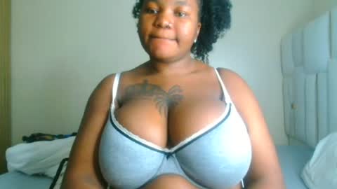 busty_mellons69 online show from August 14, 5:55 am