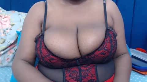 bustychocx online show from July 31, 9:53 pm
