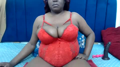 bustychocx online show from August 6, 12:42 am