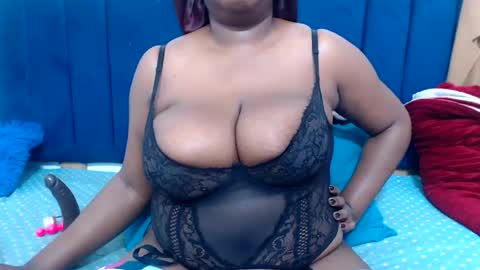 bustychocx online show from August 11, 11:29 pm
