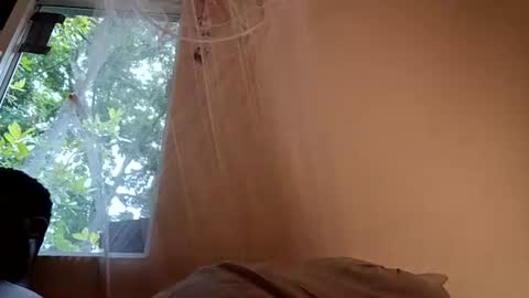 bustyirie online show from July 9, 3:17 pm