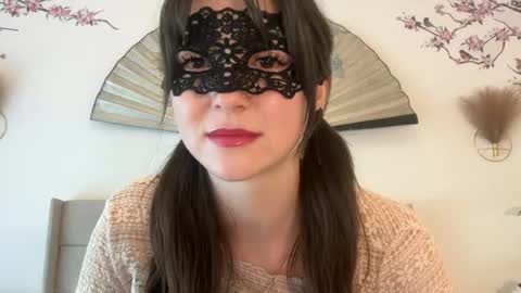 busy_bee69 online show from July 18, 7:59 pm