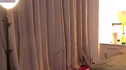 Bella  tits boobs boobies online show from July 7, 1:20 am