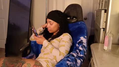 butterfly booty online show from August 12, 3:20 am