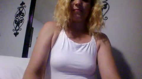 Buttonz455 online show from July 6, 9:45 am