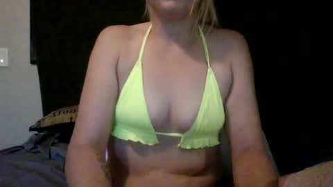 Buttonz455 online show from August 7, 11:38 pm