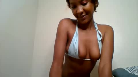 buttter_cup online show from June 5, 8:08 am