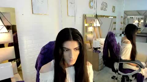 Buuny online show from August 16, 1:15 pm