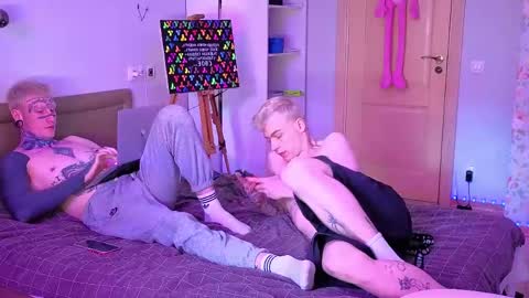 c10h15on online show from May 18, 12:38 pm
