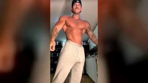 cadenhunterr online show from July 30, 5:42 pm