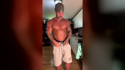 cadenhunterr online show from August 4, 8:50 pm