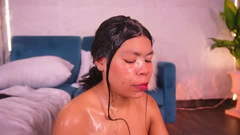 CailynBrown online show from April 18, 11:13 am