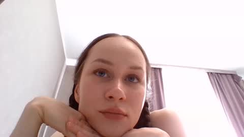Sara online show from June 9, 11:49 am