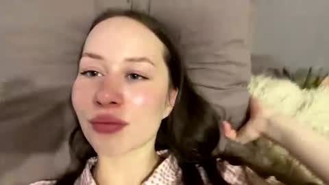 Sara online show from September 3, 8:17 am