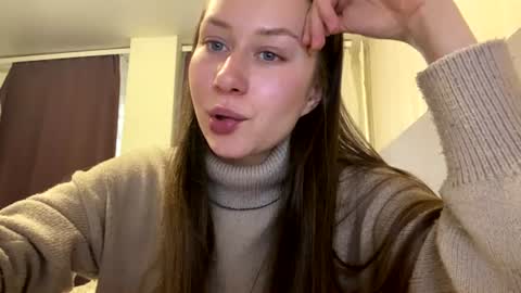 Sara online show from September 4, 12:42 pm
