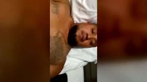 calicruz1831_ online show from August 14, 7:34 am