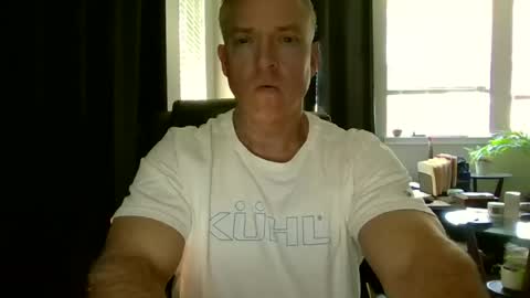caligrown1154 online show from July 31, 12:50 am