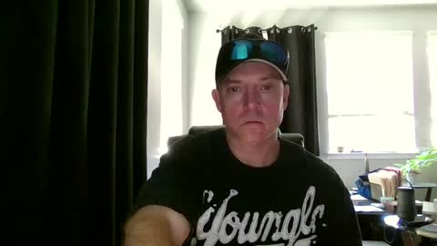 caligrown1154 online show from August 8, 12:33 am